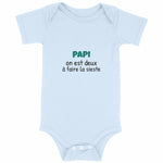 Body bébé papi – On est deux à faire la sieste - Vignette | Mon T-shirt Personnalisé