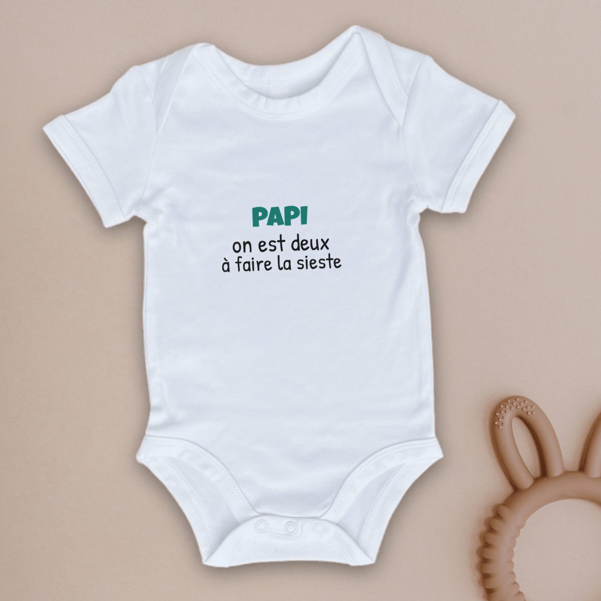 Body bébé papi « On est deux à faire la sieste » en coton bio blanc